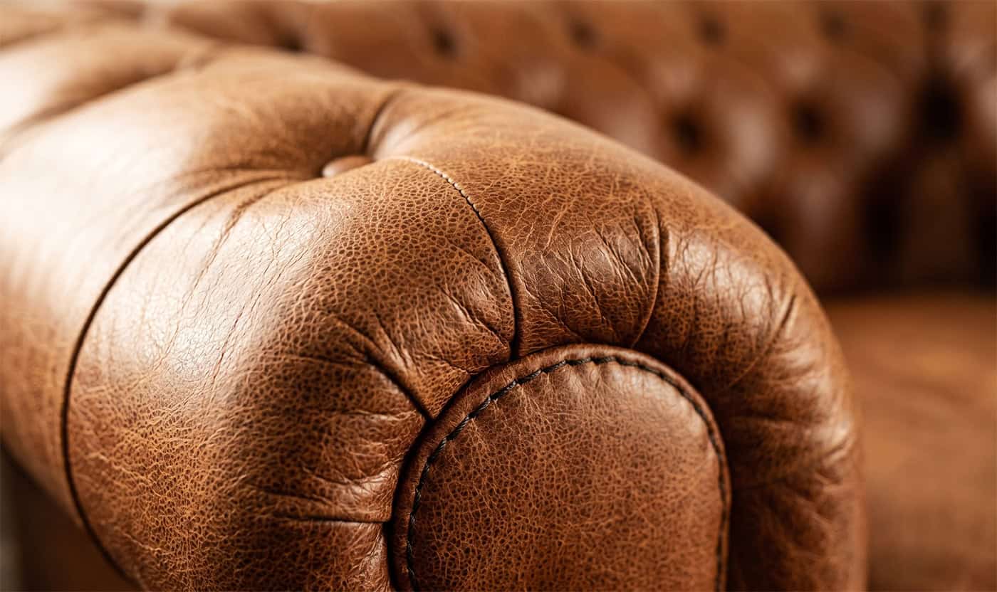 Divano Chesterfield originale inglese: perché si tratta di un inganno di marketing